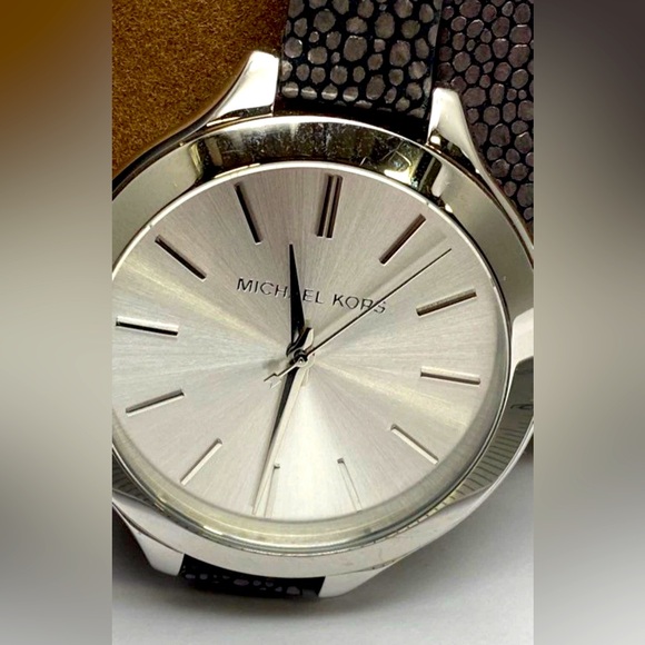 Michael Kors MK2475 Slim Runaway Watch leather strap - Picture 1 of 8